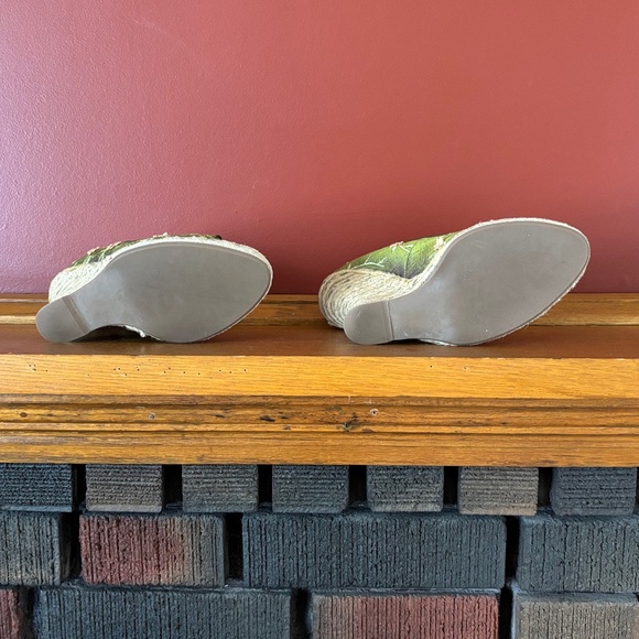 Silk Peep-Toe, Wedge Heel Espadrille Shoes Size 6 - Picture 2 of 6